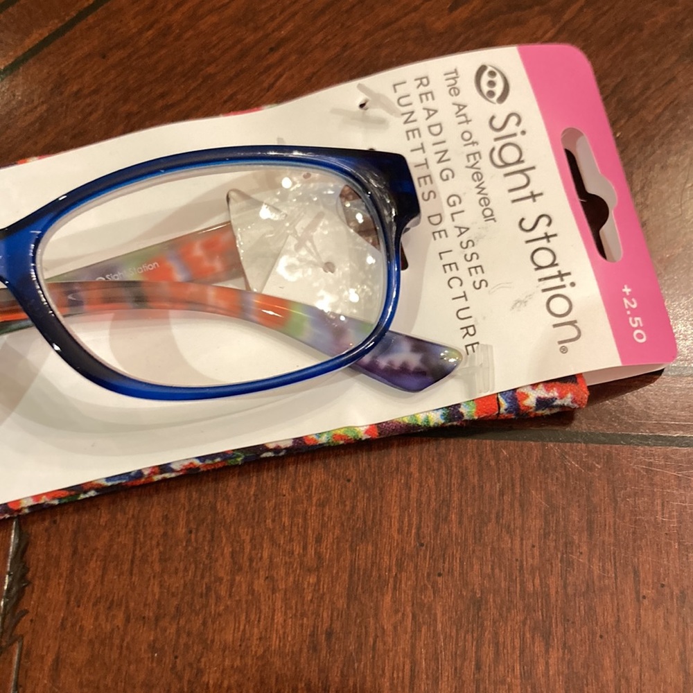 COPY - NIP Sight Station “Makayla” reading glasses and coordinating case - Picture 2 of 6